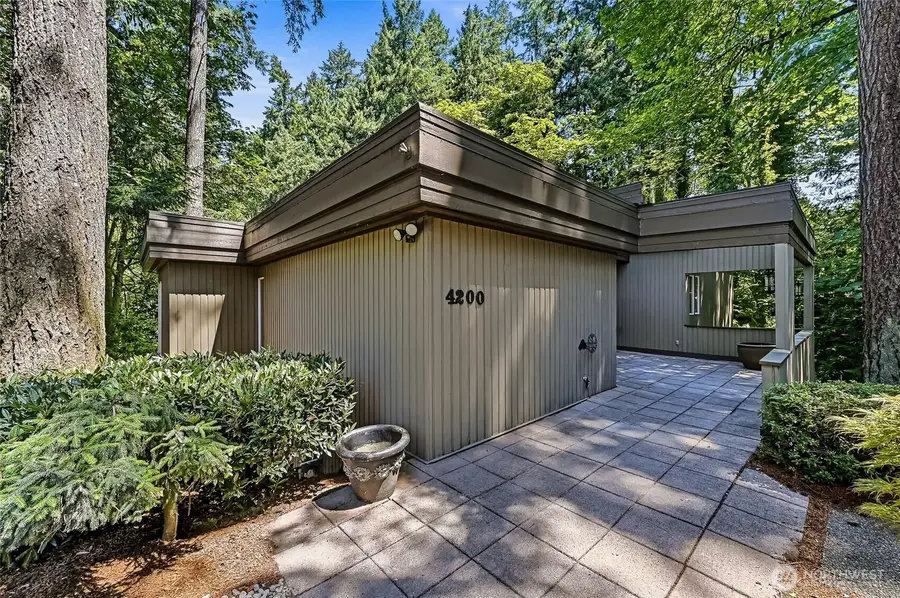 4200 W Lake Sammamish Parkway Se, Bellevue, WA 98008 - #2