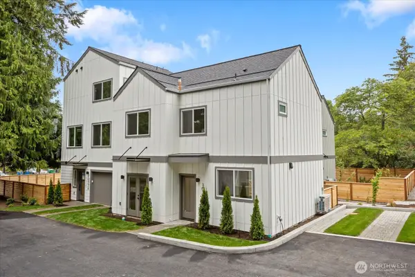 10326 Ashworth Avenue N, Seattle, WA 98133