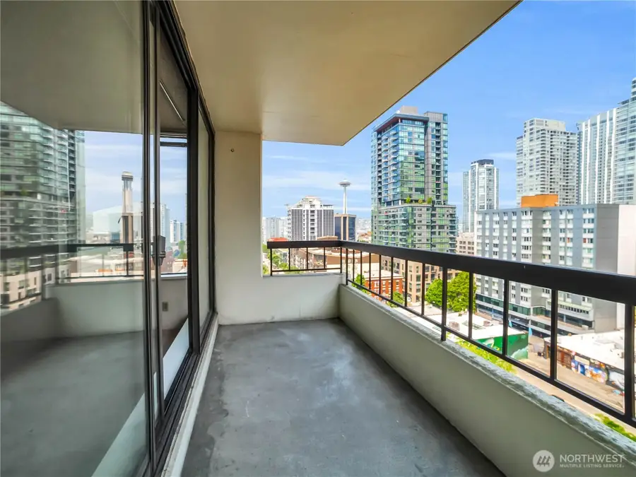 2201 3rd Avenue #1205, Seattle, WA 98121 - #3