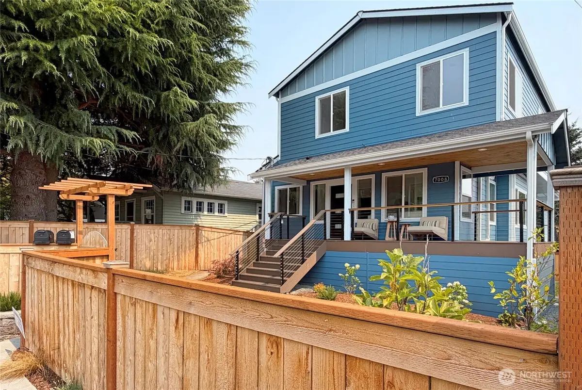 7008 Linden Avenue N, Seattle, WA 98103 - #1