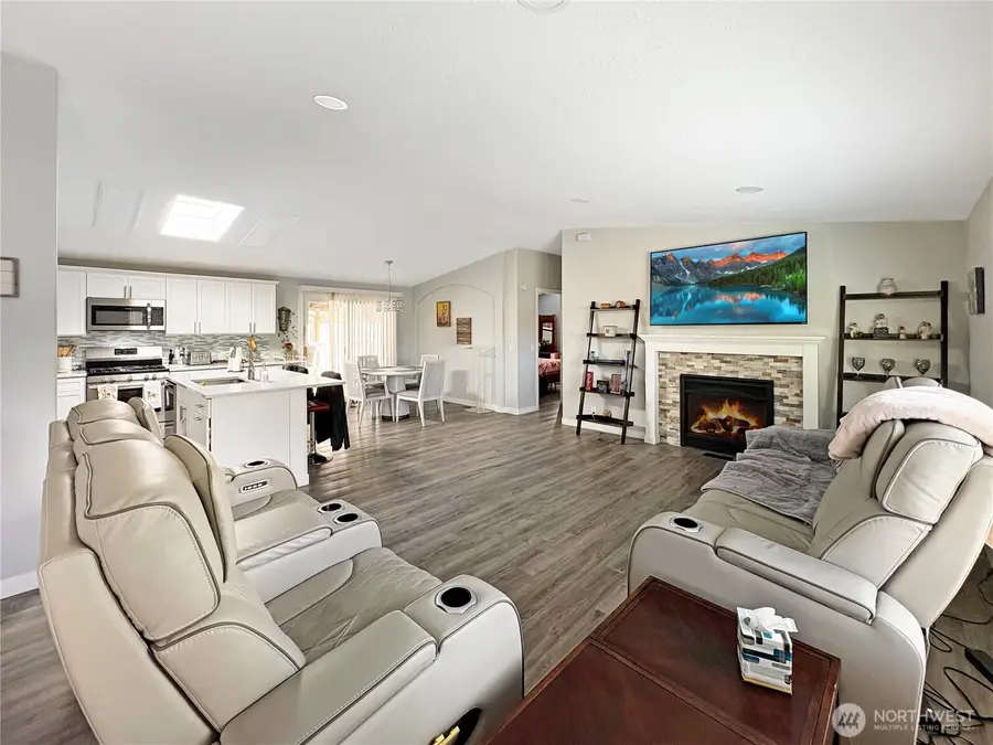 4332 Lakeview Court, Lacey, WA 98503 - #3