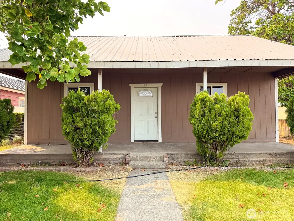 213 Bridge Street S, Brewster, WA 98812 - #1