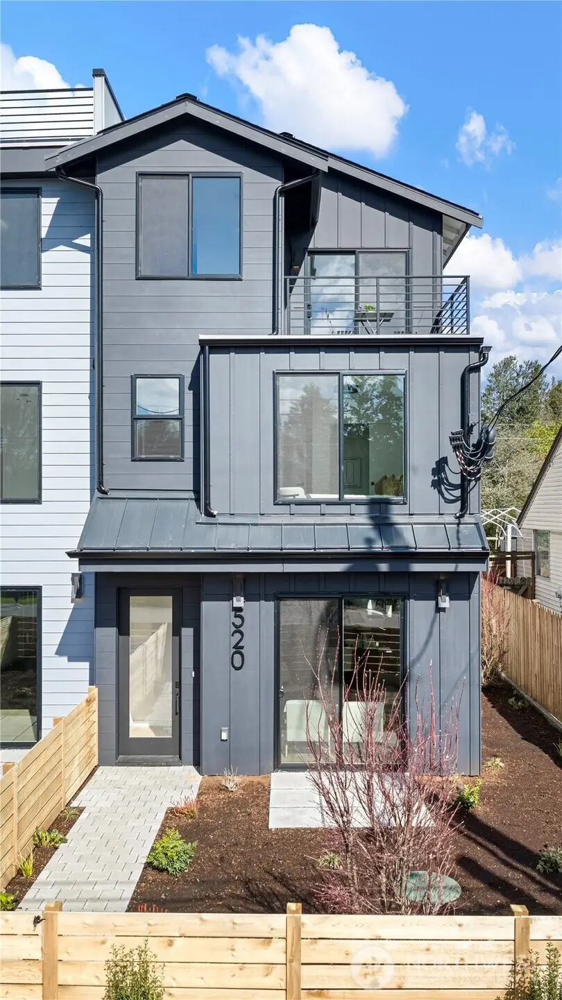 520 N 102nd Street, Seattle, WA 98133 - #1