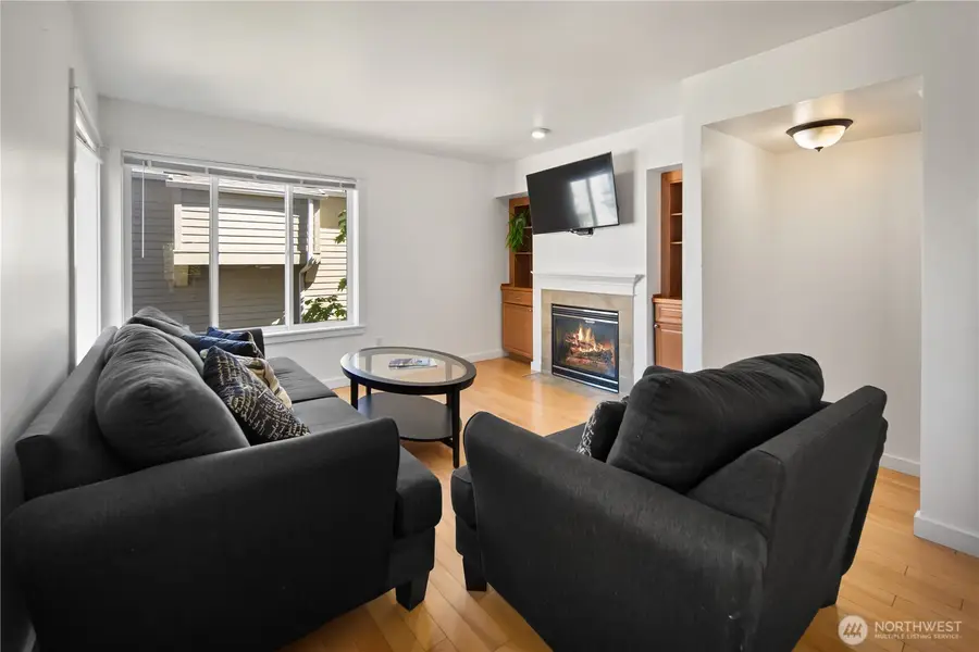 226 26th Avenue E, Seattle, WA 98112 - #3