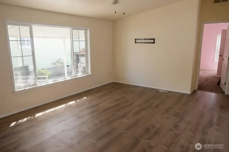 2011 E 95th St, Tacoma, WA 98445 - #2