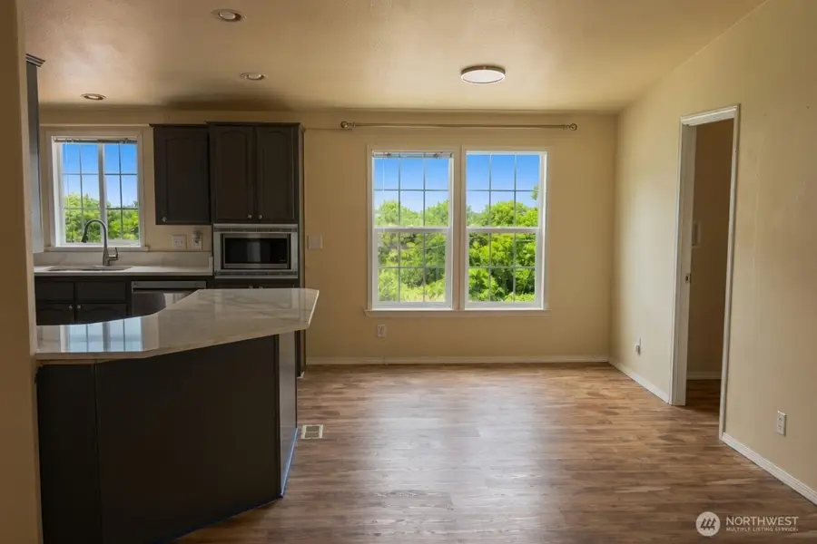 2011 E 95th St, Tacoma, WA 98445 - #3