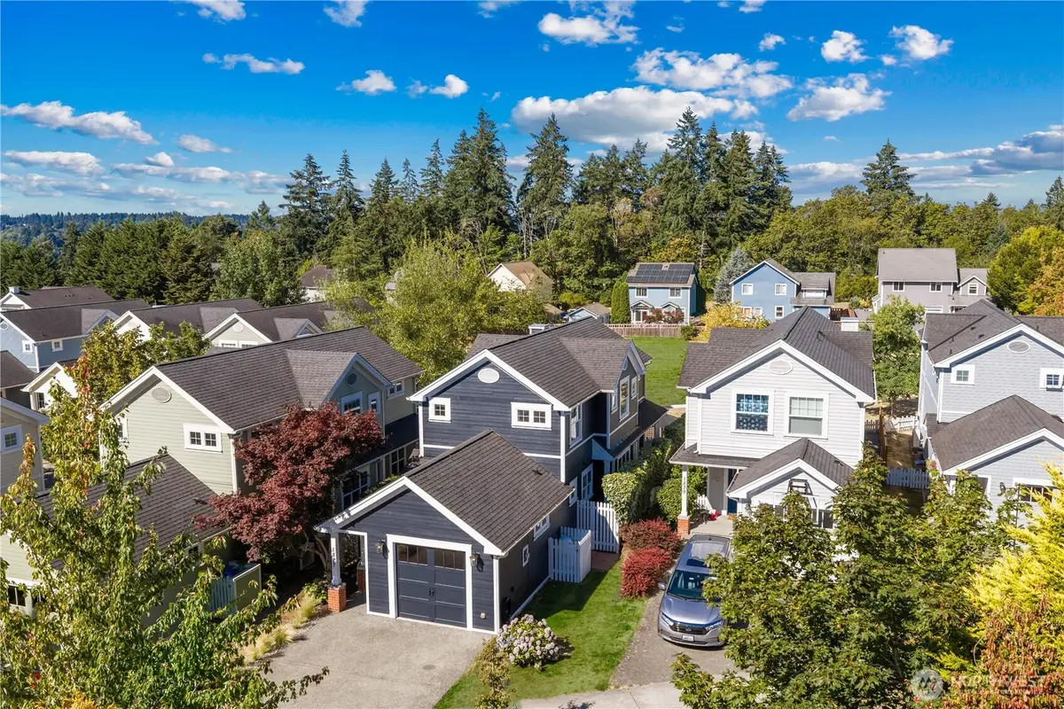 1827 Parade Grounds Avenue Ne, Bainbridge Island, WA 98110 - #1