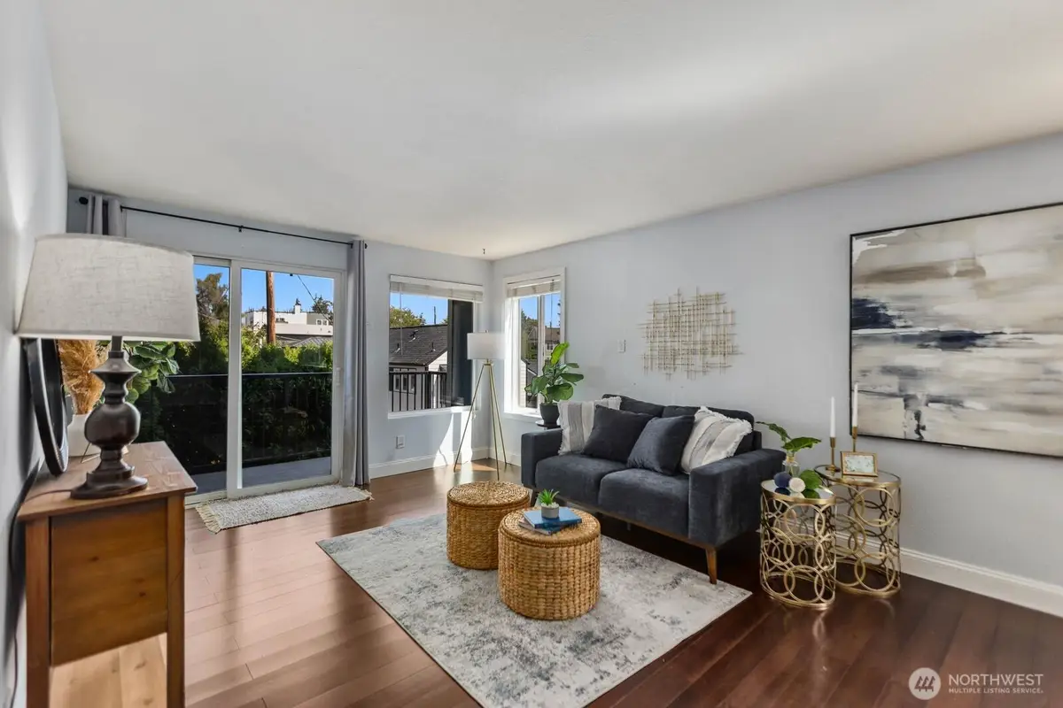 10110 Greenwood Avenue N #204, Seattle, WA 98133 - #1