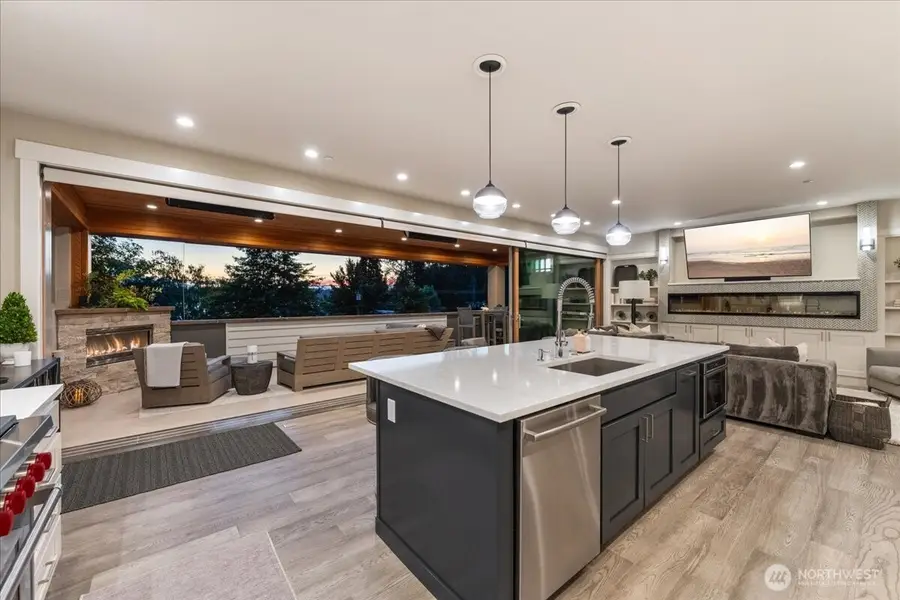 11822 Holmes Point Drive Ne, Kirkland, WA 98034 - #3