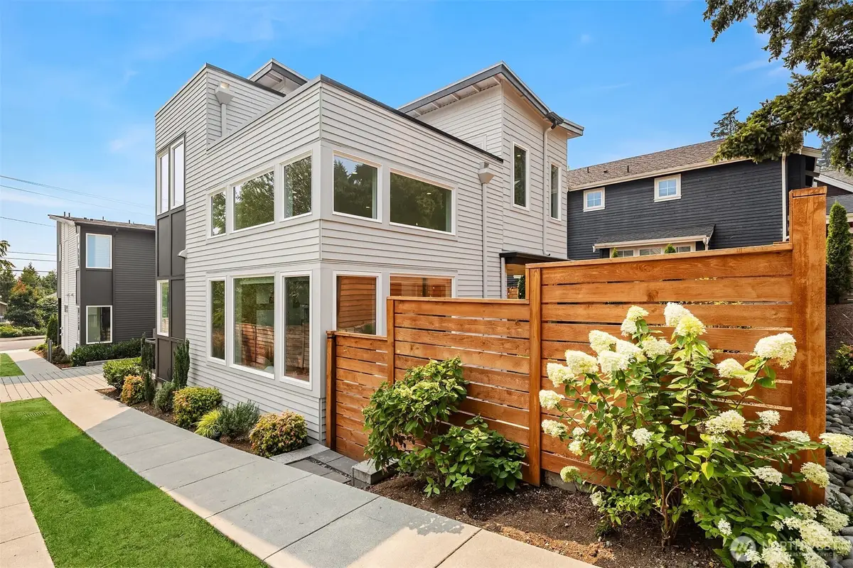 436 10th Avenue #B, Kirkland, WA 98033 - #1