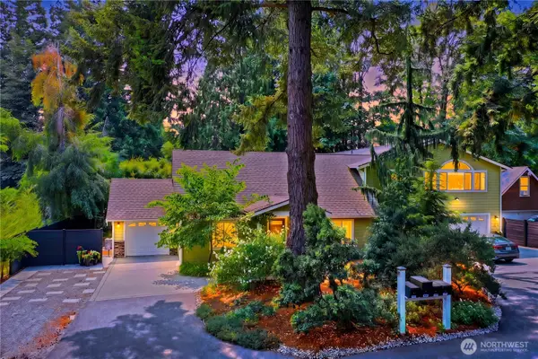 11633 NE 92nd St, Kirkland, WA 98033