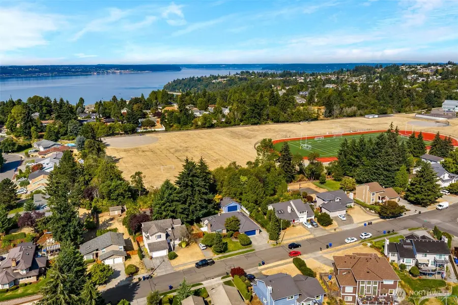 3902 Larchmont Avenue Ne, Tacoma, WA 98422 - #3