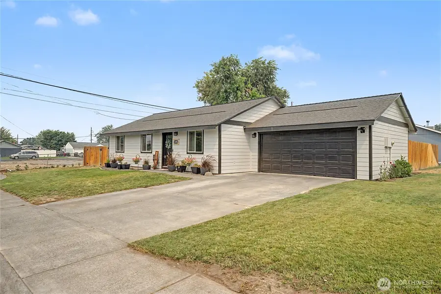 1153 S Grand Drive, Moses Lake, WA 98837 - #2