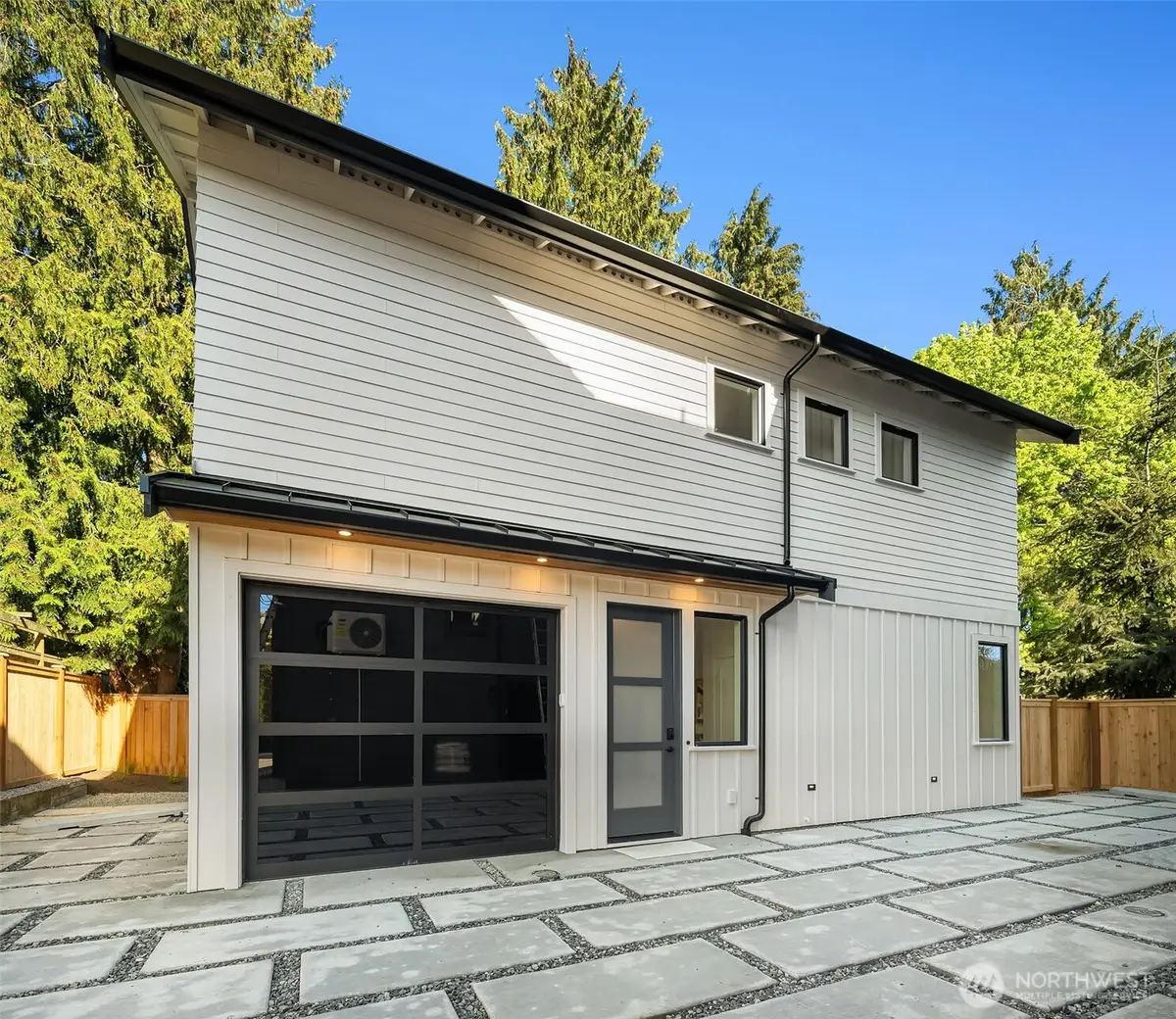7064 Cleopatra Place Nw, Seattle, WA 98117 - #1