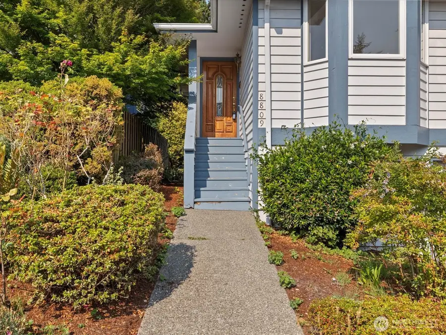 8809 Earl Avenue Nw, Seattle, WA 98117 - #2