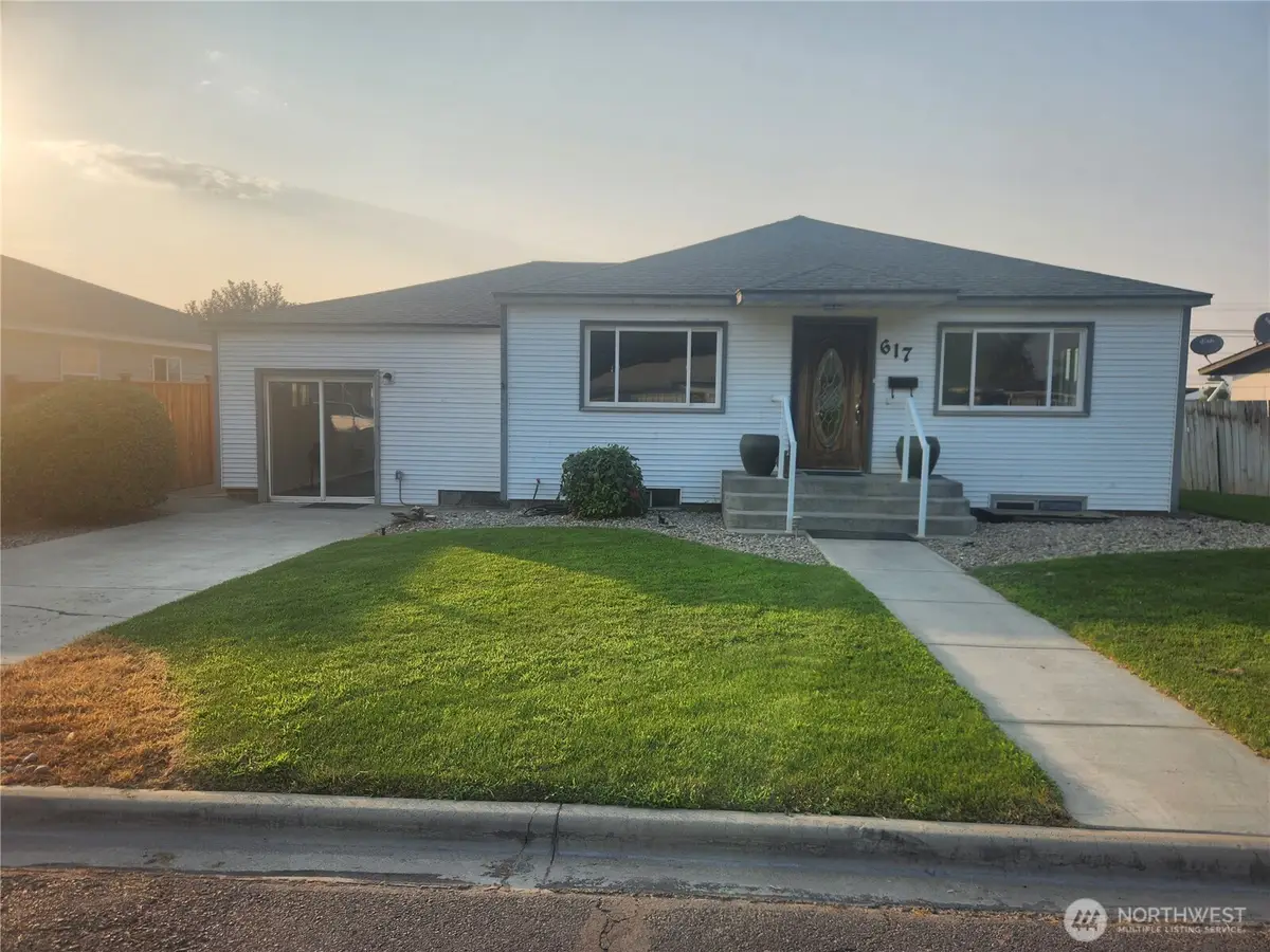 617 SE G St, Quincy, WA 98848 - #1