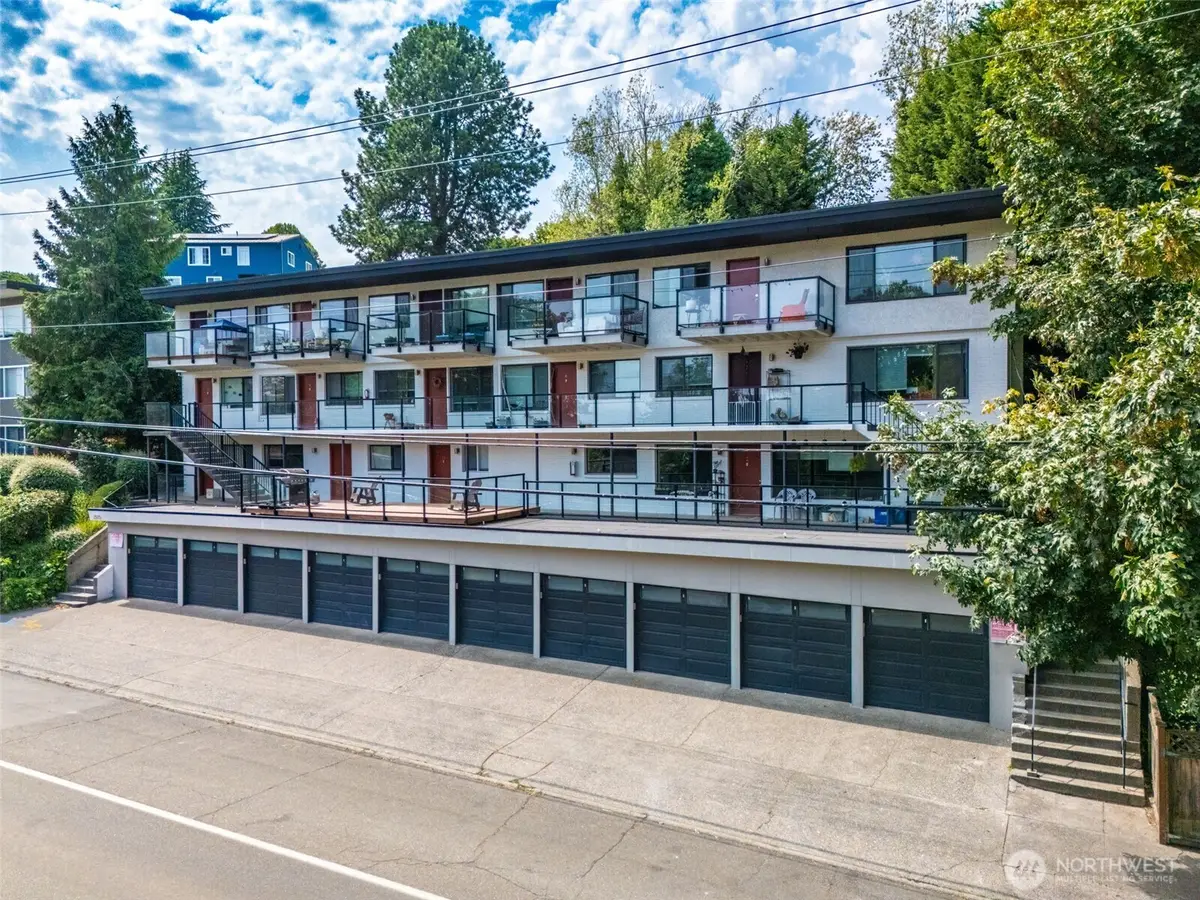 2515 Thorndyke Avenue W, Seattle, WA 98199 - #1