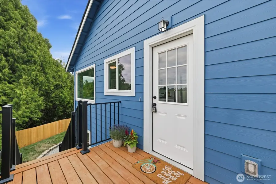 2517 23rd Avenue, Seattle, WA 98144 - #3