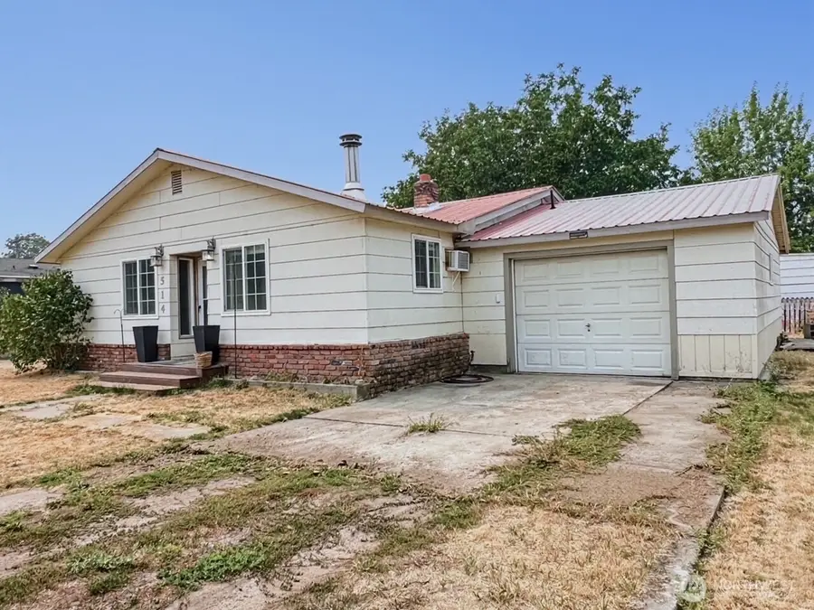 514 Main Street, Oroville, WA 98844 - #2
