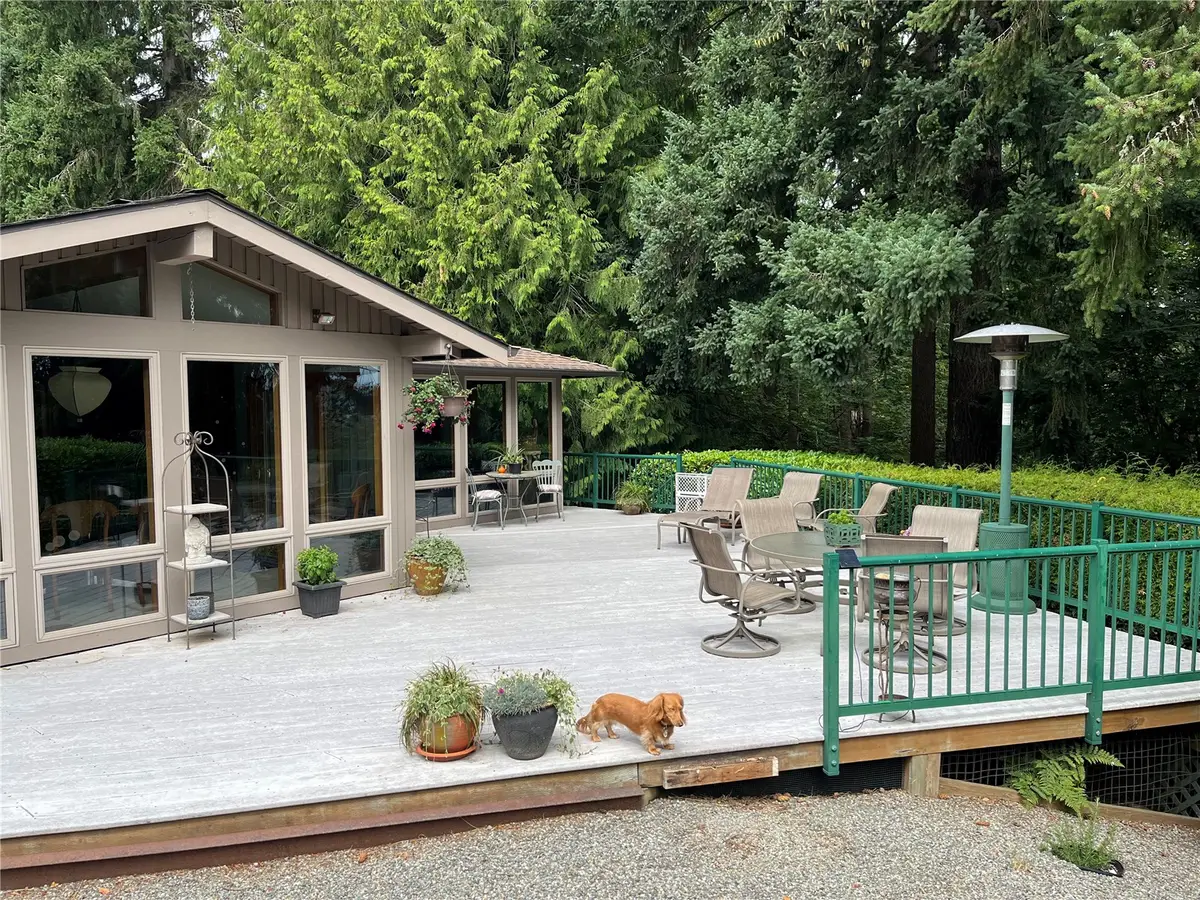 16518 NE 2nd Place, Bellevue, WA 98008 - #1