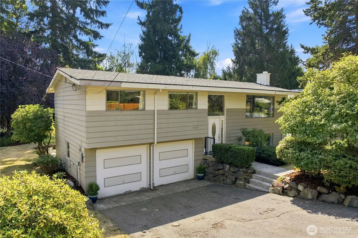 10634 32nd Avenue Sw, Seattle, WA 98146 - #1