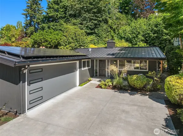 3844 Surber Drive Ne, Seattle, WA 98105