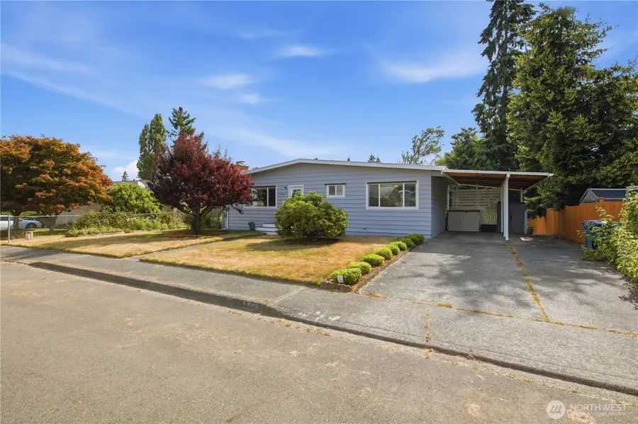 16418 125th Avenue Se, Renton, WA 98058 - #2
