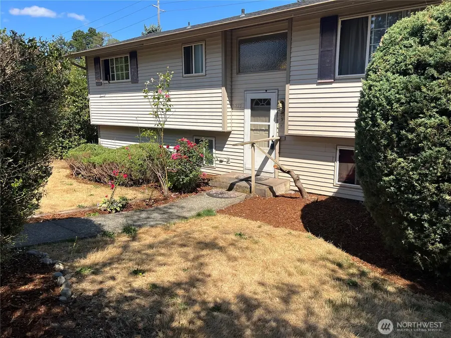 6225 S Cheyenne Street, Tacoma, WA 98409 - #2