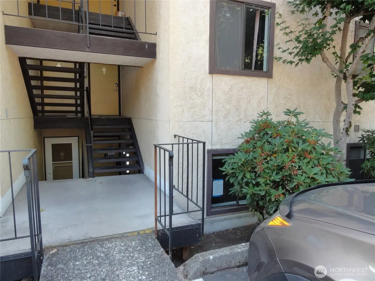 23511 102nd Avenue Se #D102, Kent, WA 98031 - #1