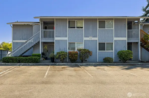 9115 1st Place Ne #3, Lake Stevens, WA 98258