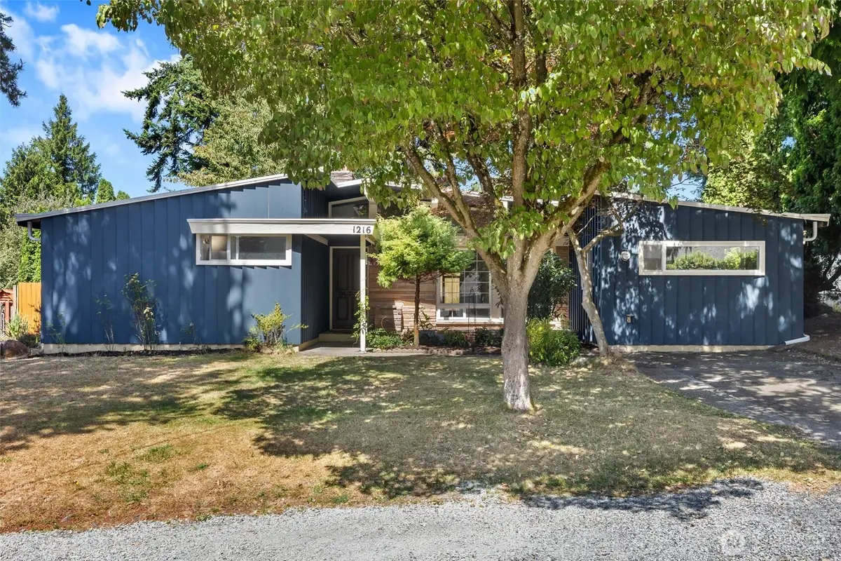 1216 N 172nd Street, Shoreline, WA 98133 - #1
