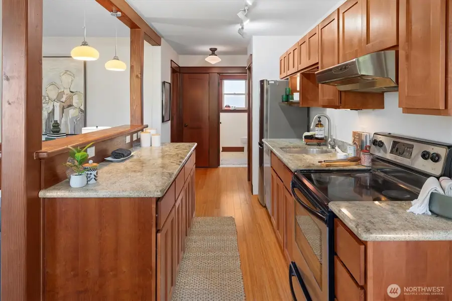 461 N 45th Street #Unit 6, Seattle, WA 98103 - #3