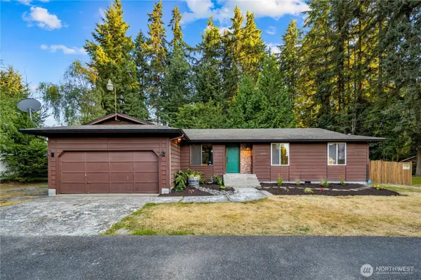15207 94th Avenue E, Puyallup, WA 98375