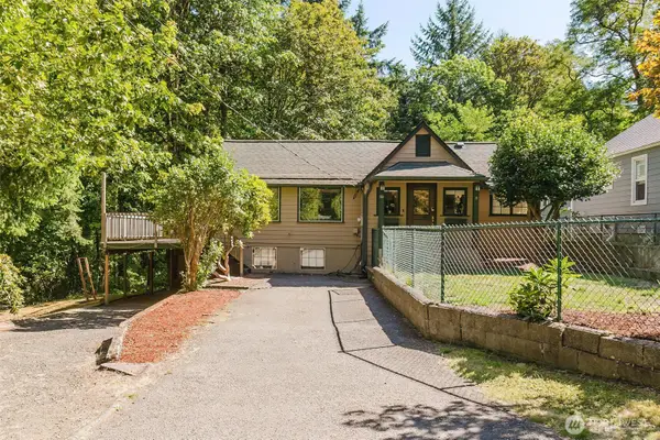 918 Taylor Street E, Port Orchard, WA 98366