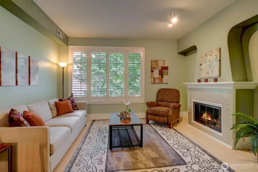 18268 NE 97th Way #104, Redmond, WA 98052 - #2