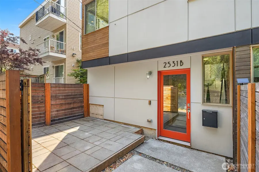 2531 13th Avenue S #B, Seattle, WA 98144 - #2