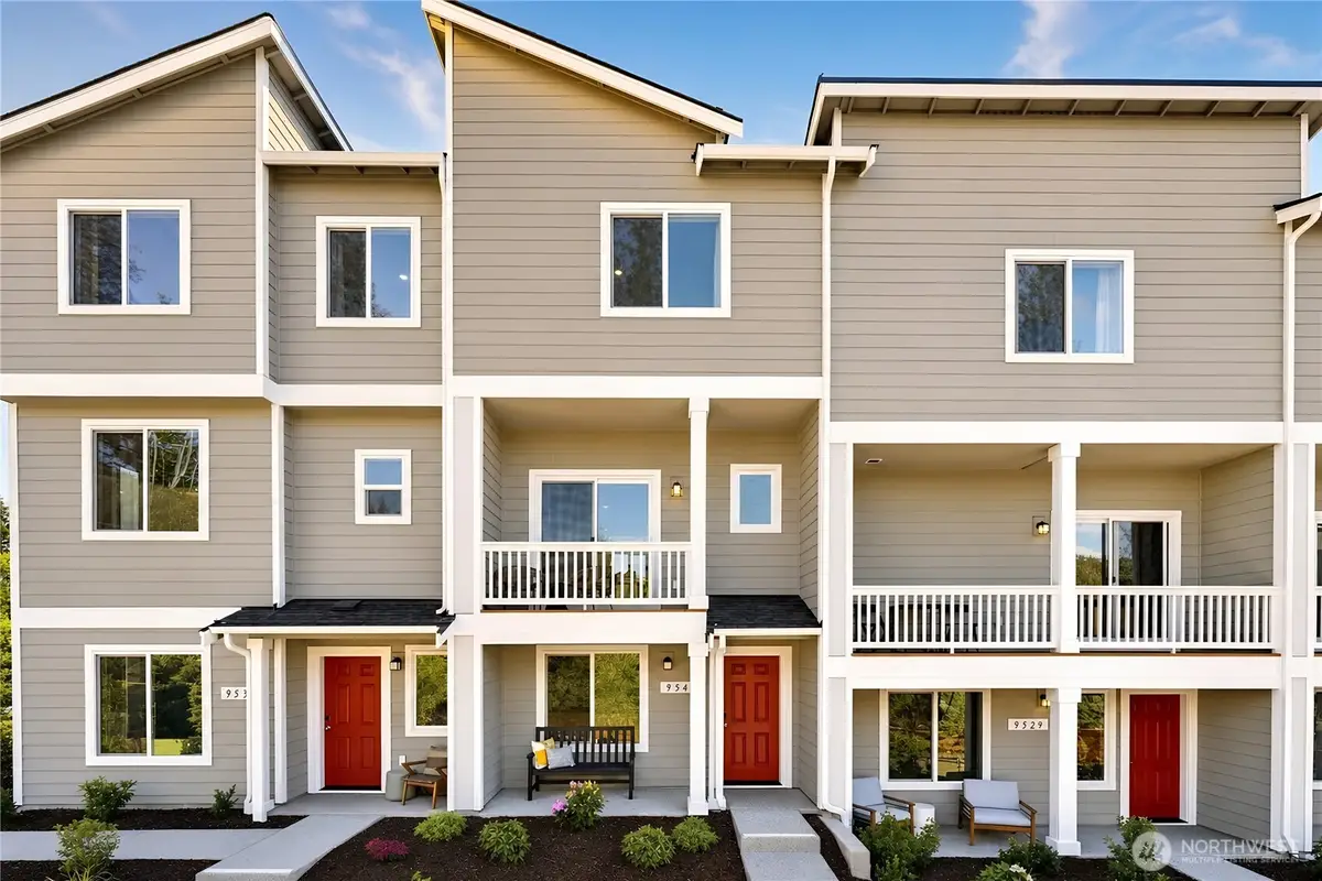 9542 Mineral Avenue Nw, Silverdale, WA 98383 - #1