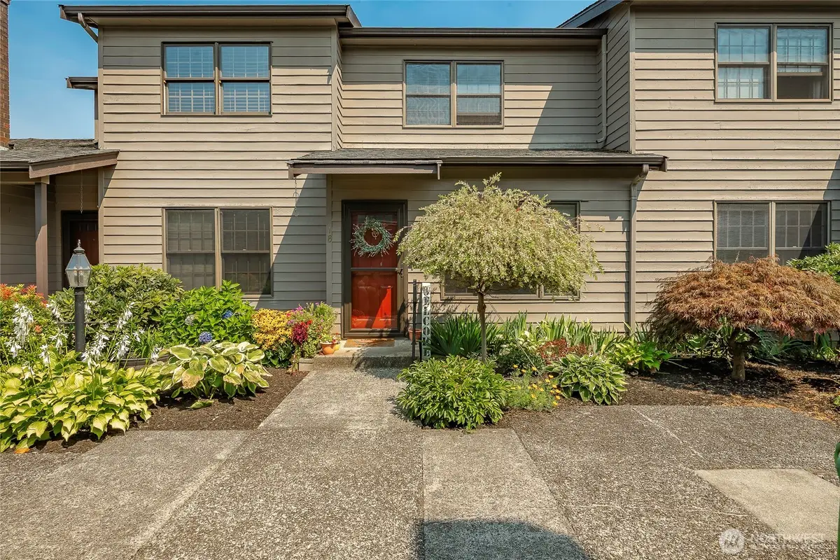 1111 Grover St. #1B, Lynden, WA 98264 - #1