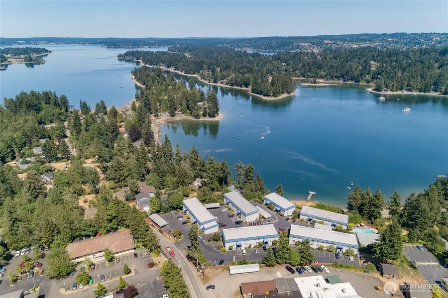 924 Shorewood Drive #C28, Bremerton, WA 98312 - #2