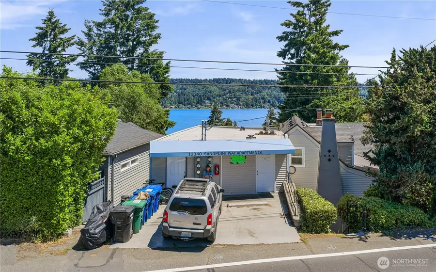 12340 Sand Point Way Ne, Seattle, WA 98125 - #2