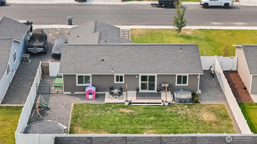 925 Mt Adams E, Othello, WA 99344 - #3