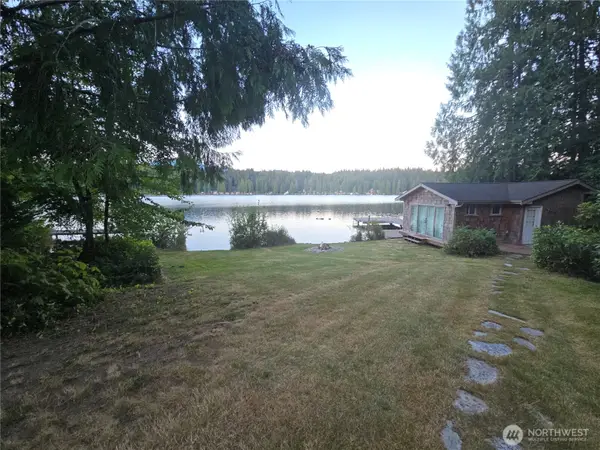 425 W Shore Loop Road, Snohomish, WA 98290