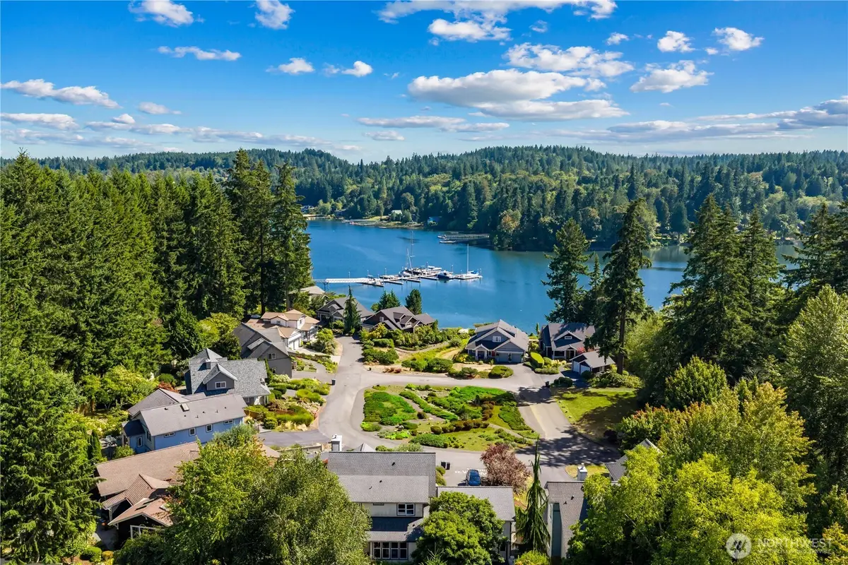 300 Bromley Place Nw, Bainbridge Island, WA 98110 - #1