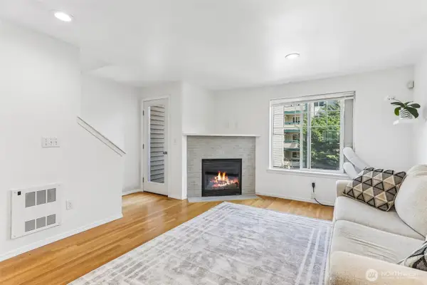 12333 28th Avenue Ne #B, Seattle, WA 98125