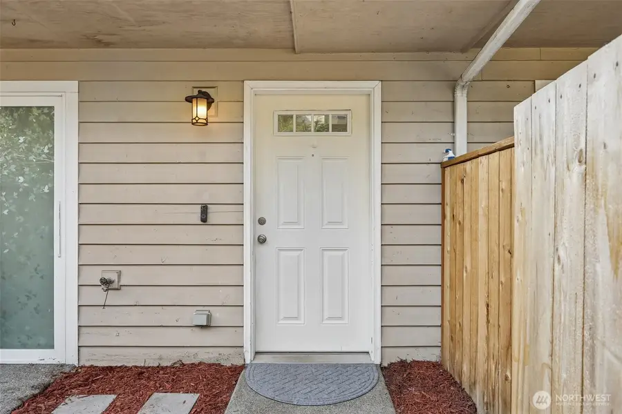 12333 28th Avenue Ne #B, Seattle, WA 98125 - #3