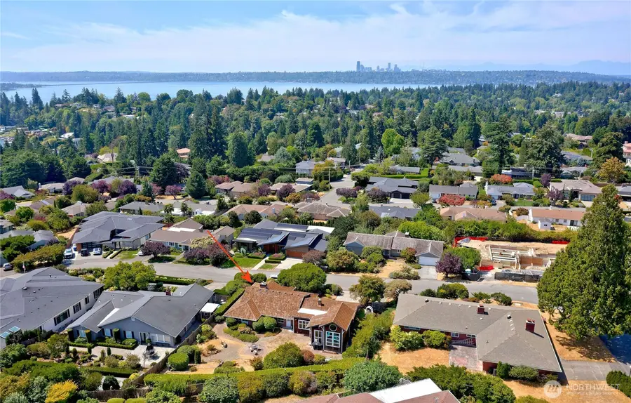 1012 Evergreen Drive, Bellevue, WA 98004 - #3
