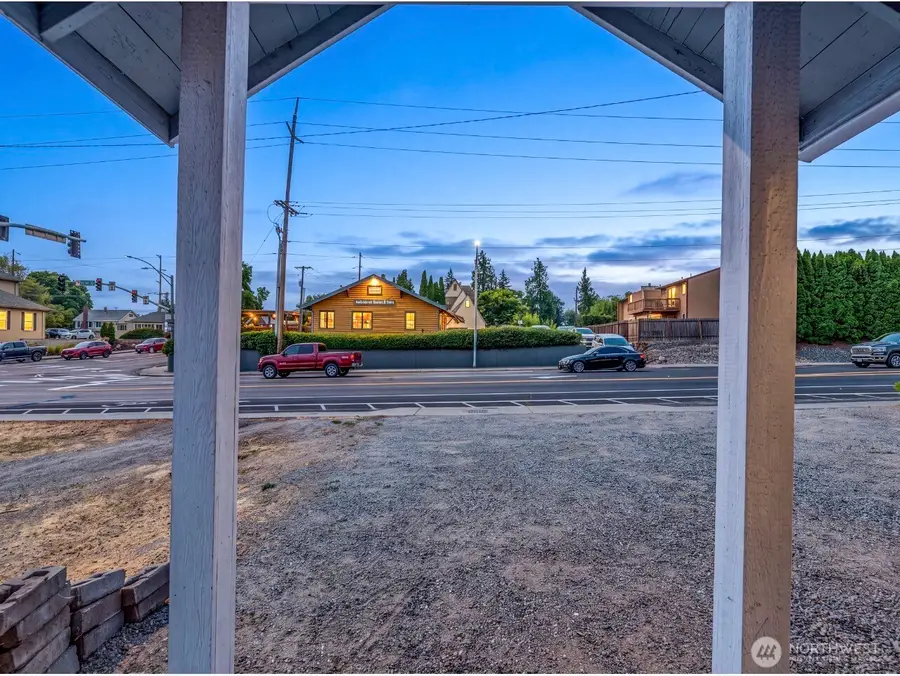 1004 5th Street, Wenatchee, WA 98801 - #3