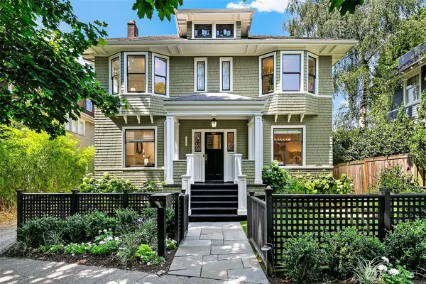 939 13th Avenue E, Seattle, WA 98102
