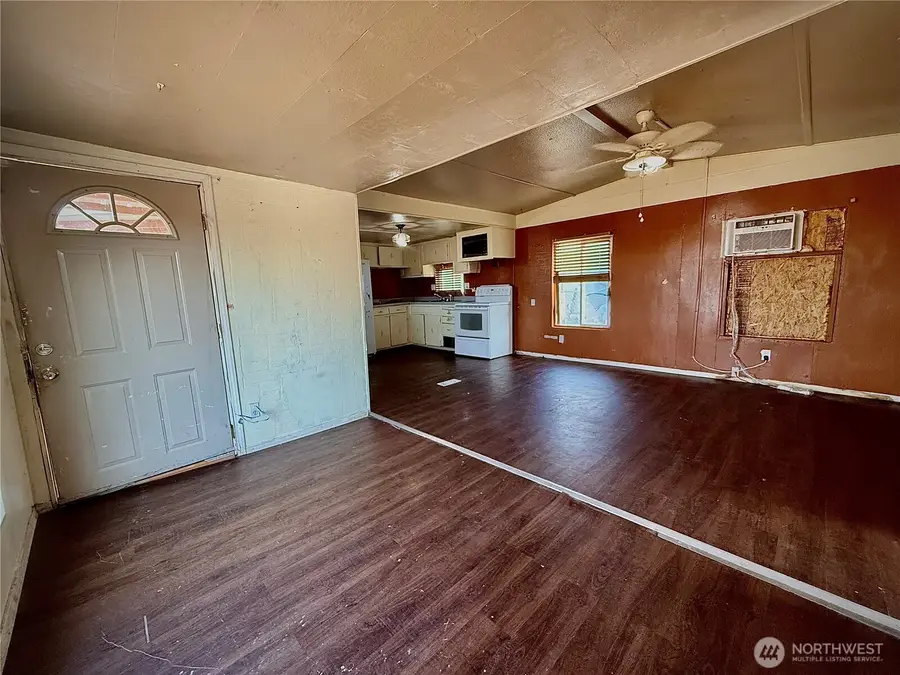 4354 NE Roberts Pl #A14, Moses Lake, WA 98837 - #3