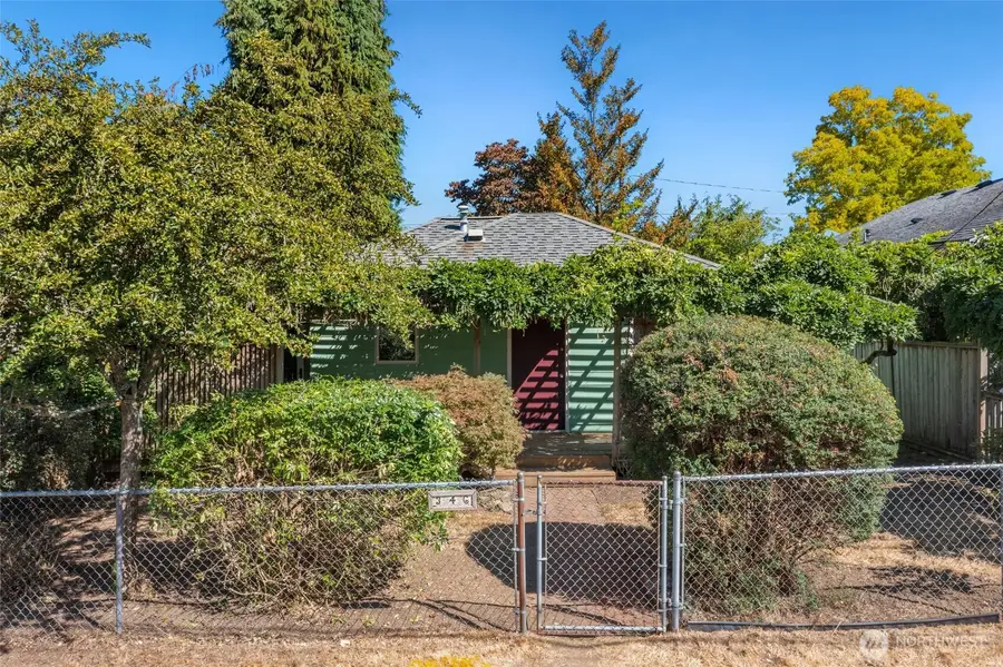 346 N 102nd Street, Seattle, WA 98133 - #2
